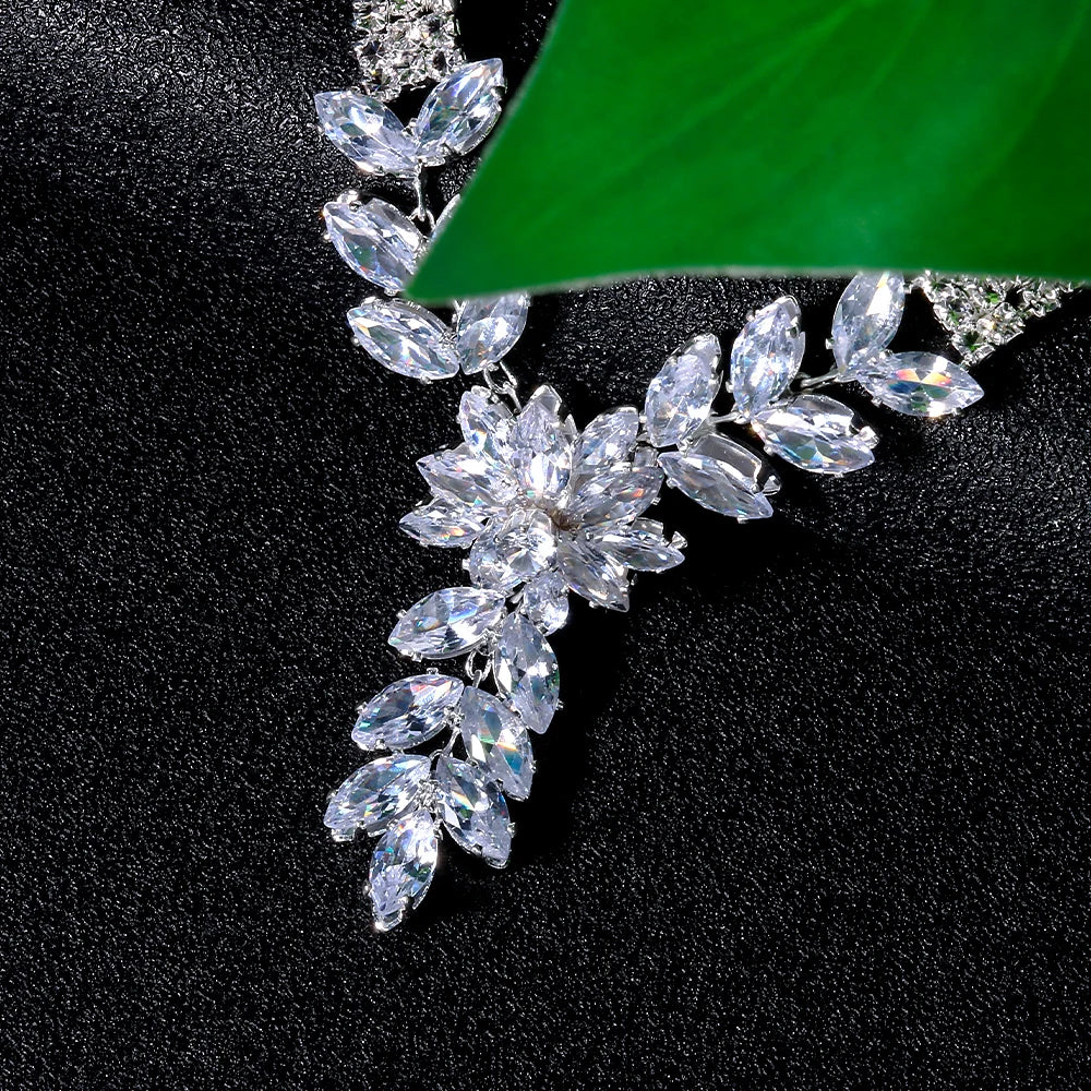 Elegant Zircon Flower Earrings Necklace Sets Pendant for Women Exquisite Crystal Indian Bridal Jewelry Set Wedding Accessories