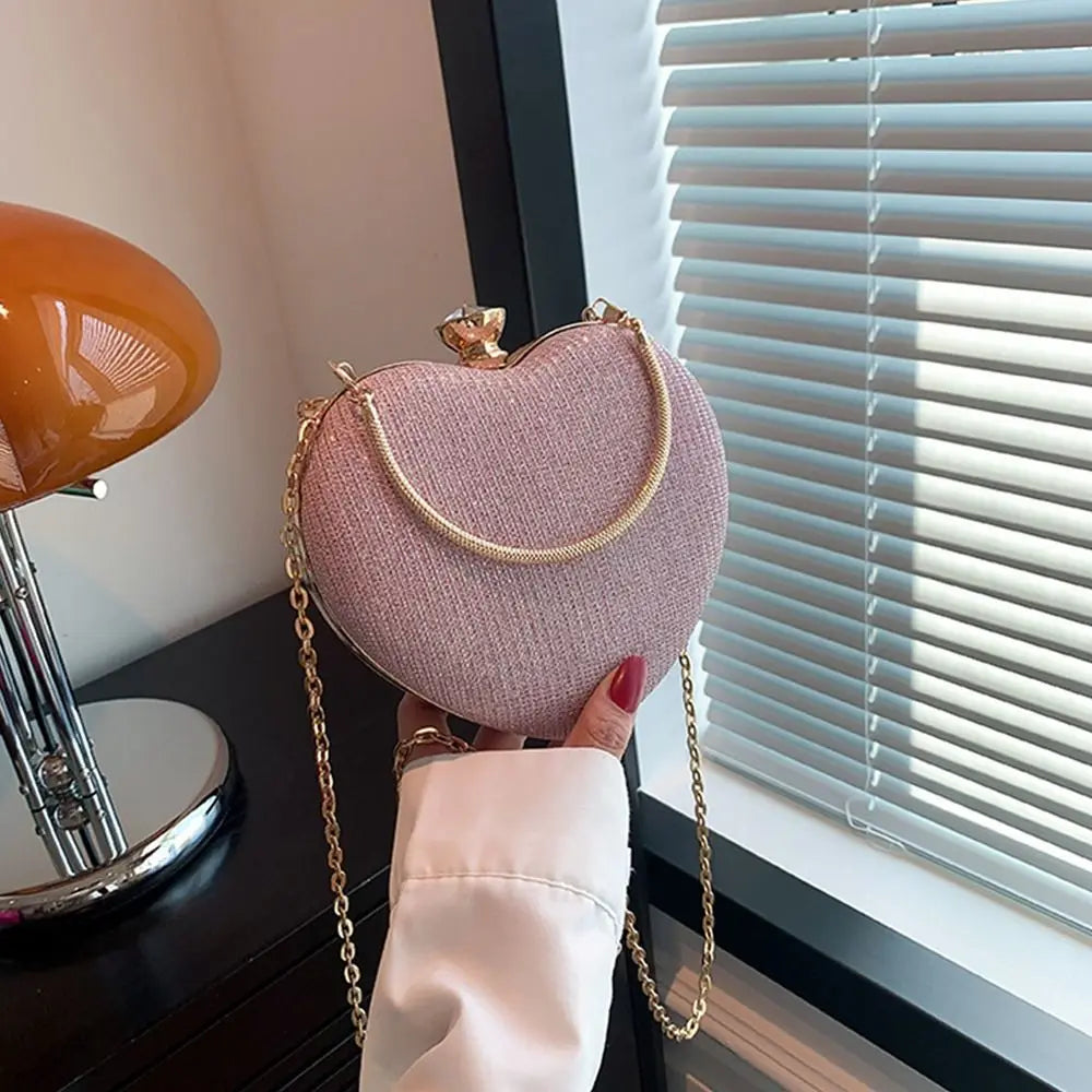 Luxury Clutch Bag Women Bag Shiny Handbag Heart Shape Metal Clutches Bag Fashion Chain Shoulder Crossbody Evening Bag Lady Purse